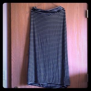J Crew boho long knit skirt M